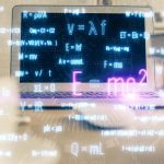 Tło komputera stacjonarnego i pisanie hologramów formuły Koncepcja edukacji podwójnej ekspozycji
