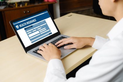 Strona internetowa ubezpieczenia zdrowotnego modish system rejestracji